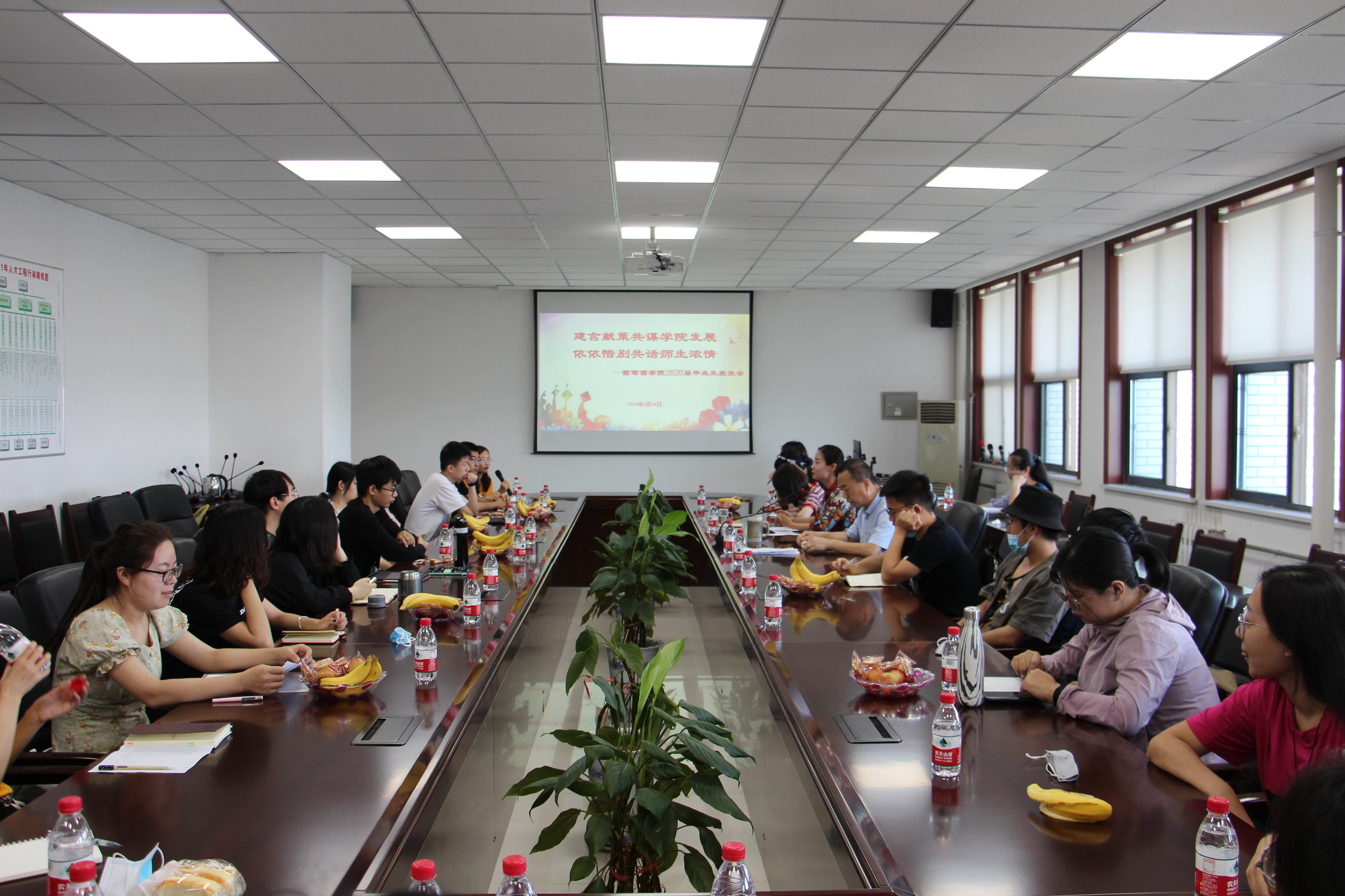 0149aceb2b26462bae3bc4fd279ad137.jpg